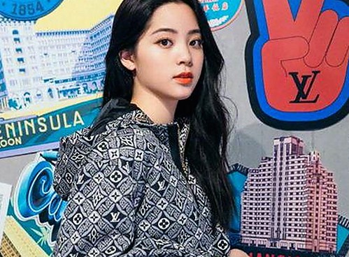 娱乐吃瓜事件真相揭秘：背后的情感漩涡与明星秘密